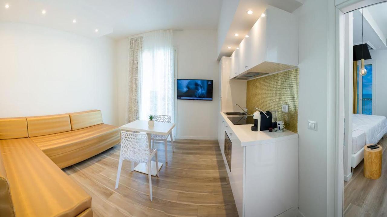 Miami Suite Hotel Bellaria-Igea Marina Exterior photo