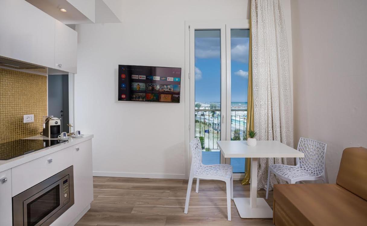 Miami Suite Hotel Bellaria-Igea Marina Exterior photo